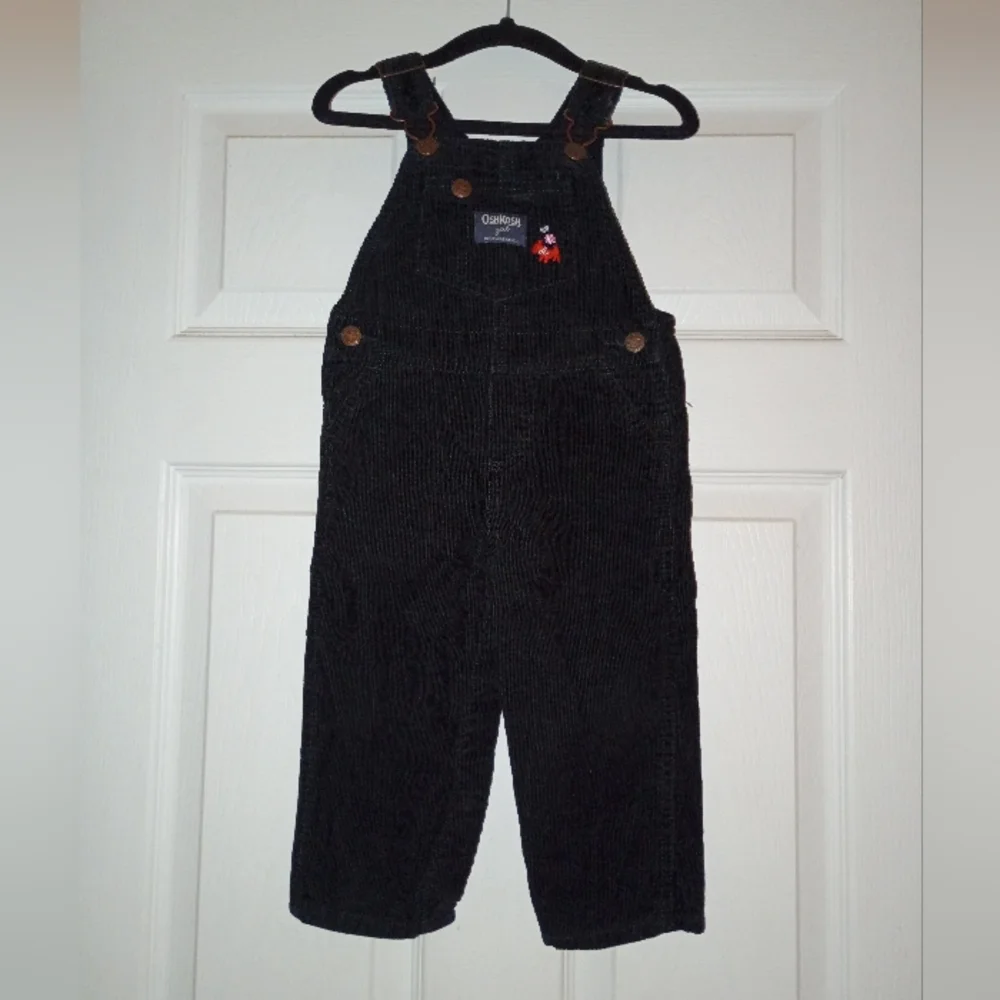 OshKosh B'gosh Toddler Girl Black Corduroy Overalls Size 18 Months